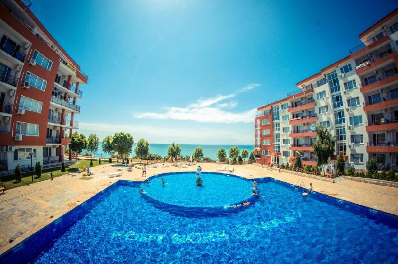 Beautiful Apartment Right By The Sea, Sveti Vlas Eksteriør billede