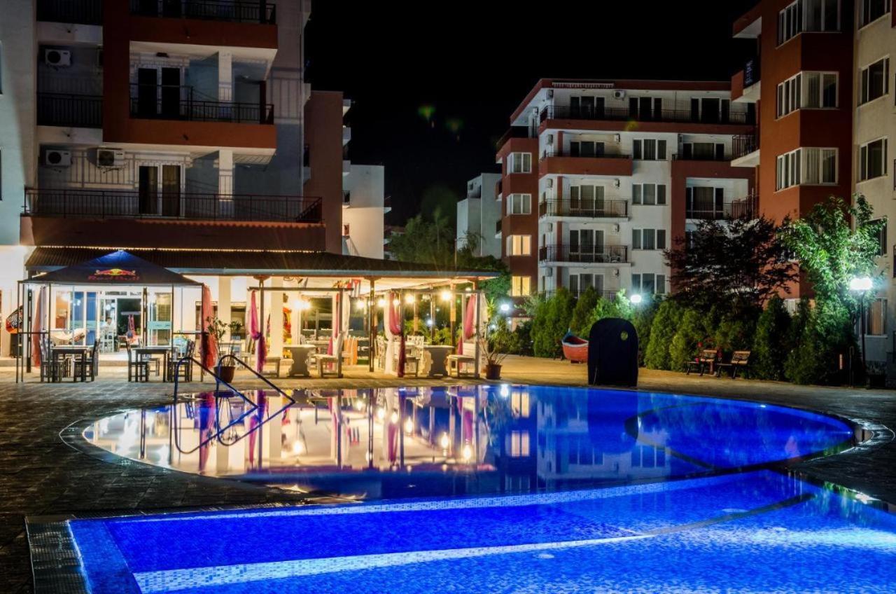Beautiful Apartment Right By The Sea, Sveti Vlas Eksteriør billede