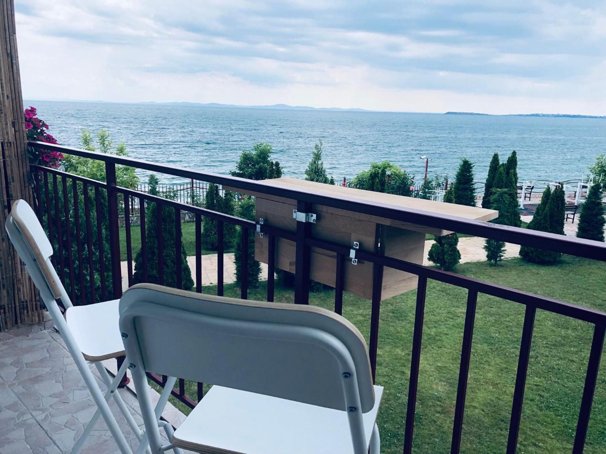 Beautiful Apartment Right By The Sea, Sveti Vlas Eksteriør billede